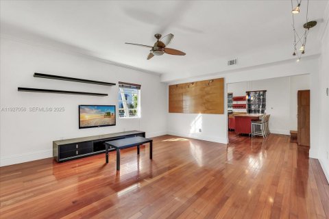 Купить кондоминиум в Майами-Бич, Флорида 2 спальни, 95.22м2, № 1985968 - фото 8