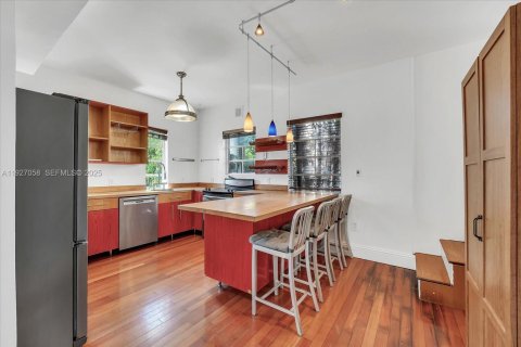 Купить кондоминиум в Майами-Бич, Флорида 2 спальни, 95.22м2, № 1985968 - фото 12