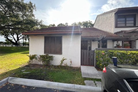 Touwnhouse à louer à Miami, Floride: 3 chambres, 132.85 m2 № 1944392 - photo 16