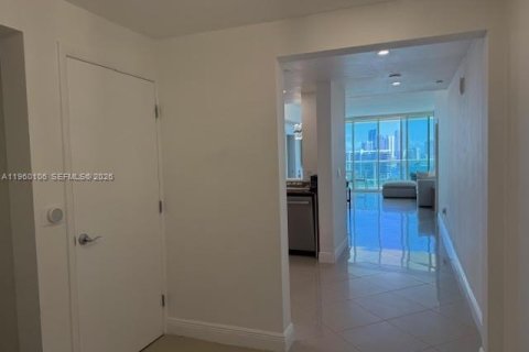 Condominio en venta en Aventura, Florida, 3 dormitorios, 171.78 m2 № 2020123 - foto 21