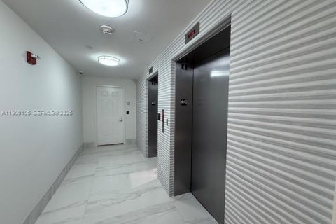 Condominio en venta en Aventura, Florida, 3 dormitorios, 171.78 m2 № 2020123 - foto 29