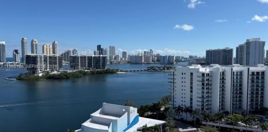Condominio en Aventura, Florida, 3 dormitorios № 2020123