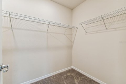 Casa en venta en Zephyrhills, Florida, 4 dormitorios, 268.86 m2 № 1810828 - foto 10