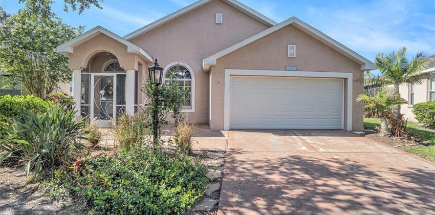 House in Bradenton, Florida 3 bedrooms, 156.54 sq.m. № 1793462