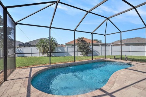 House in Bradenton, Florida 3 bedrooms, 156.54 sq.m. № 1793462 - photo 2