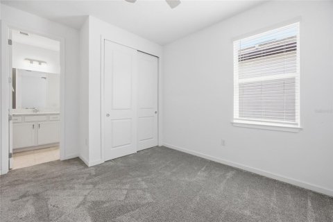 House in Ocala, Florida 3 bedrooms, 211.72 sq.m. № 2106616 - photo 17