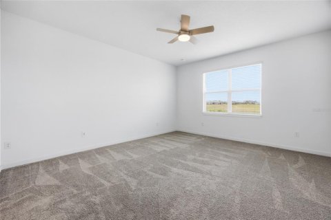 House in Ocala, Florida 3 bedrooms, 211.72 sq.m. № 2106616 - photo 15