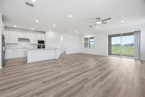 House in Ocala, Florida 3 bedrooms, 211.72 sq.m. № 2106616 - photo 5