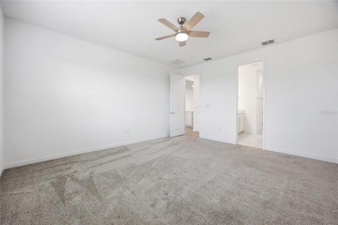 House in Ocala, Florida 3 bedrooms, 211.72 sq.m. № 2106616 - photo 19