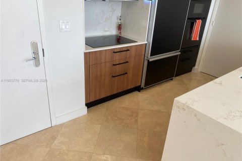 Снять в аренду кондоминиум в Халландейл-Бич, Флорида 1 спальня, 80.92м2, № 2049486 - фото 8