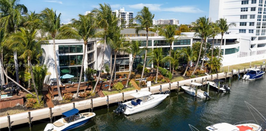 Touwnhouse à Fort Lauderdale, Floride 2 chambres, 167.78 m2 № 2040802