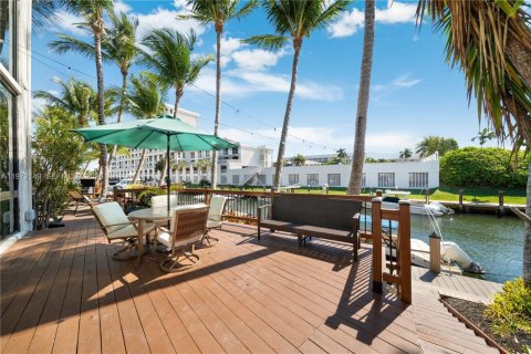 Touwnhouse à vendre à Fort Lauderdale, Floride: 2 chambres, 167.78 m2 № 2040802 - photo 22