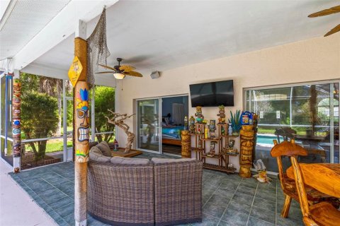 House in Palm Coast, Florida 4 bedrooms, 195.56 sq.m. № 1810314 - photo 16