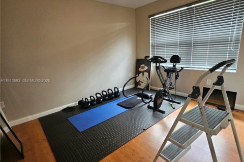 House in Miramar, Florida 4 bedrooms, 231.42 sq.m. № 2000560 - photo 16