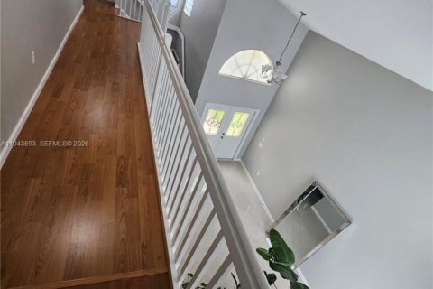 House in Miramar, Florida 4 bedrooms, 231.42 sq.m. № 2000560 - photo 21