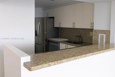 Купить кондоминиум в Норт-Бей-Виллидж, Флорида 53.6м2, № 2090894 - фото 12
