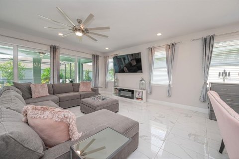 House in Sarasota, Florida 3 bedrooms, 213.49 sq.m. № 1638236 - photo 8