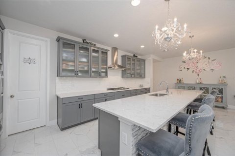 House in Sarasota, Florida 3 bedrooms, 213.49 sq.m. № 1638236 - photo 13