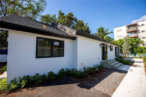 Villa ou maison à louer à Miami, Floride: 2 chambres, 70.23 m2 № 1946755 - photo 9