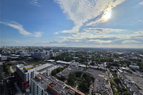 Condominio en venta en Miami, Florida, 1 dormitorio, 70.7 m2 № 2075159 - foto 17