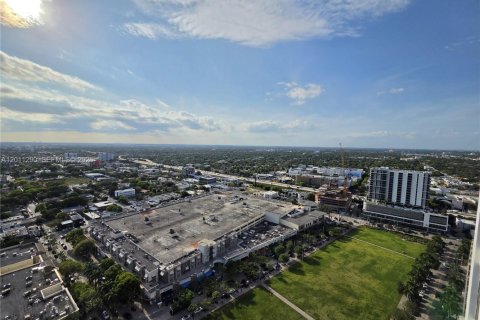 Condominio en venta en Miami, Florida, 1 dormitorio, 70.7 m2 № 2075159 - foto 16