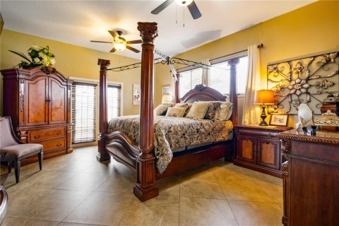 House in Bradenton, Florida 4 bedrooms, 232.44 sq.m. № 1853135 - photo 9
