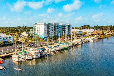 Condo in Merrit Island, Florida, 3 bedrooms  № 1565040 - photo 1