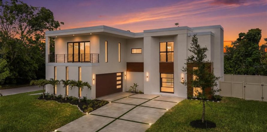House in Sarasota, Florida 4 bedrooms, 327.29 sq.m. № 2202513
