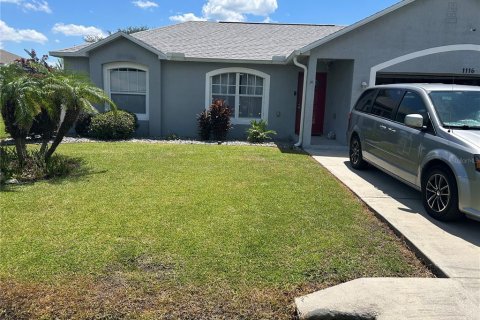 Villa ou maison à Kissimmee, Floride 4 chambres, 154.22 m2 № 2347672