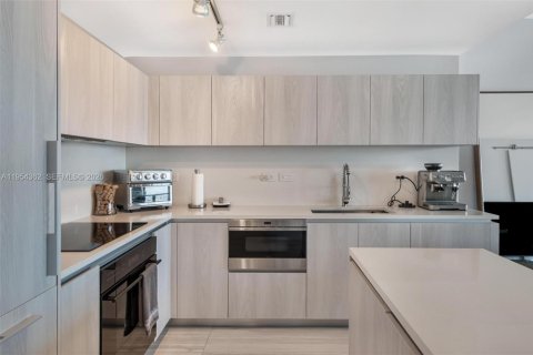 Купить кондоминиум в Майами, Флорида 2 спальни, 101.08м2, № 2054942 - фото 29