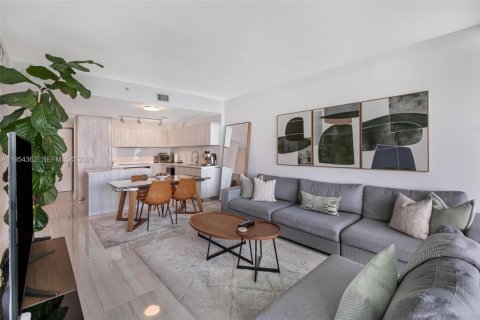 Купить кондоминиум в Майами, Флорида 2 спальни, 101.08м2, № 2054942 - фото 6