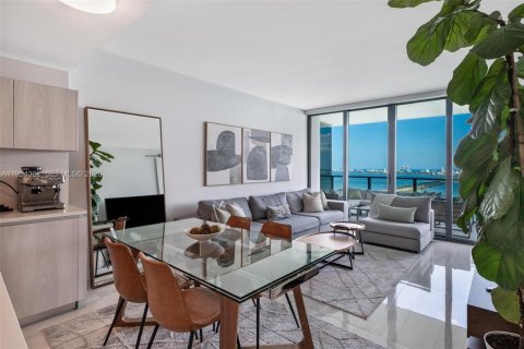 Купить кондоминиум в Майами, Флорида 2 спальни, 101.08м2, № 2054942 - фото 3