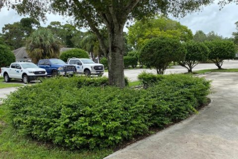 Propiedad comercial en alquiler en Fort Pierce, Florida № 1171439 - foto 1