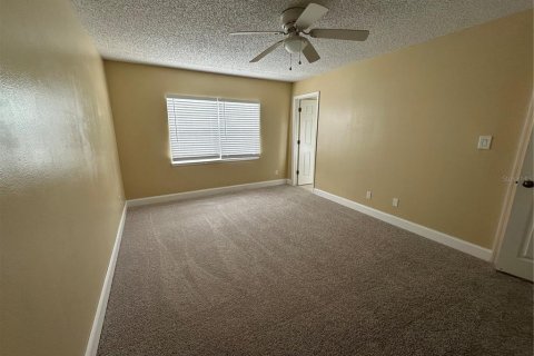 Condo in Winter Park, Florida, 2 bedrooms  № 1770215 - photo 13