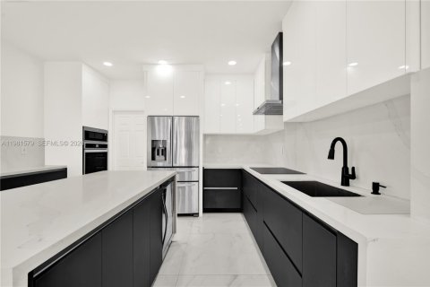 Casa en alquiler en Cutler Bay, Florida, 3 dormitorios, 182.83 m2 № 2043581 - foto 21