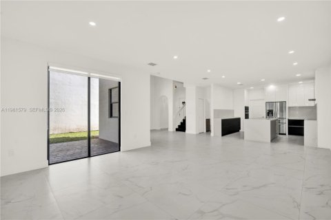 Casa en alquiler en Cutler Bay, Florida, 3 dormitorios, 182.83 m2 № 2043581 - foto 24