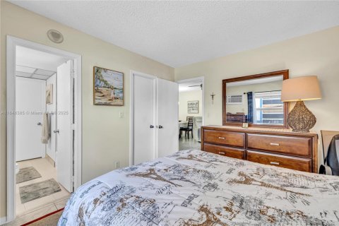 Купить кондоминиум в Форт-Лодердейл, Флорида 2 спальни, 70.23м2, № 1848777 - фото 14