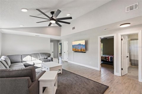 Villa ou maison à vendre à Geneva, Floride: 6 chambres, 292.18 m2 № 2418828 - photo 20
