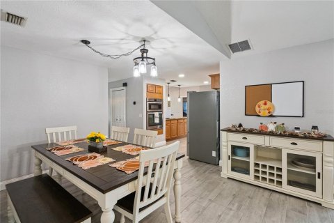 Villa ou maison à vendre à Geneva, Floride: 6 chambres, 292.18 m2 № 2418828 - photo 18