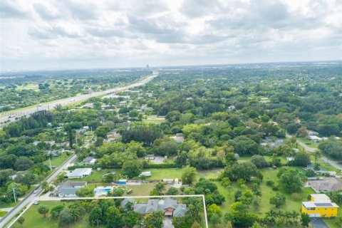 Casa en venta en Plantation, Florida, 5 dormitorios, 458.47 m2 № 2081641 - foto 4