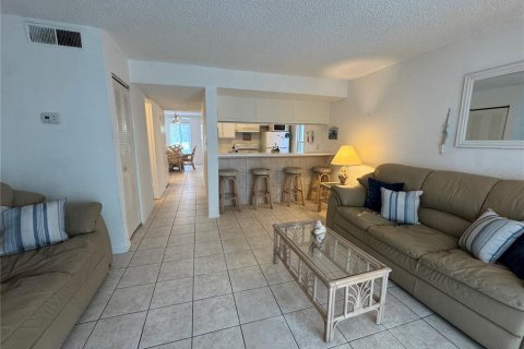 Condominio en venta en Saint Petersburg, Florida, 2 dormitorios, 118.91 m2 № 1819375 - foto 4