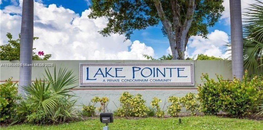 Condo in Oakland Park, Florida, 2 bedrooms  № 1706669