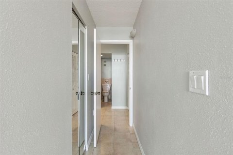 Copropriété à vendre à Daytona Beach, Floride: 1 chambre, 76.37 m2 № 1899811 - photo 28