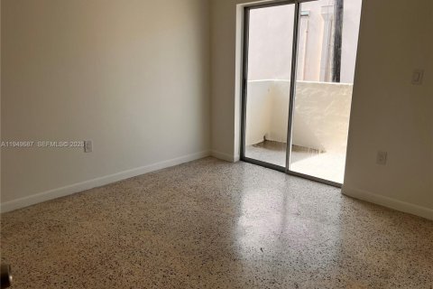 Снять в аренду квартиру в Майами, Флорида 2 спальни, 1138.24м2, № 2005390 - фото 19