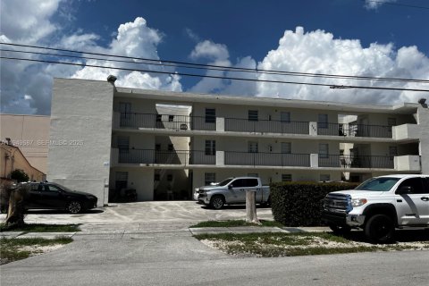 Квартира в Майами, Флорида 2 спальни, 1138.24м2 № 2005390