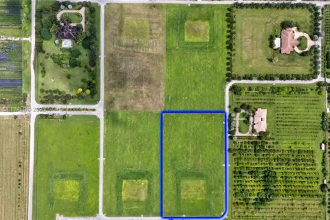 Terreno en venta en Homestead, Florida № 1993224 - foto 3