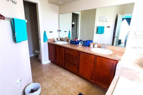 Casa en venta en Mulberry, Florida, 4 dormitorios, 185.99 m2 № 1533244 - foto 13