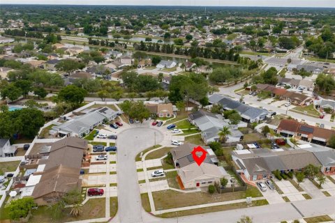 Townhouse in Brandon, Florida 3 bedrooms, 102.19 sq.m. № 2204507 - photo 30
