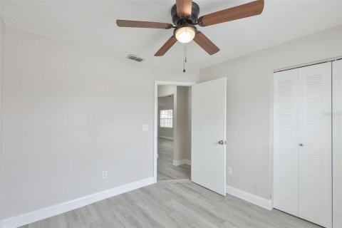 Townhouse in Brandon, Florida 3 bedrooms, 102.19 sq.m. № 2204507 - photo 22