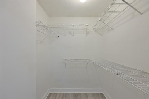 Townhouse in Brandon, Florida 3 bedrooms, 102.19 sq.m. № 2204507 - photo 17